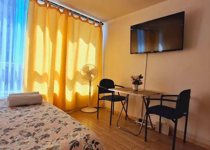 Home Studio Toro Mazotte Estacion Central